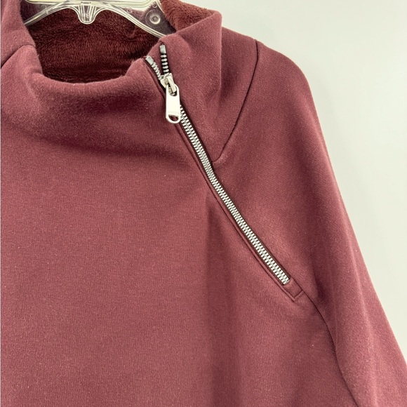 Athleta Cozy Karma Asymetrical pullover-Size 1X - Picture 6 of 8